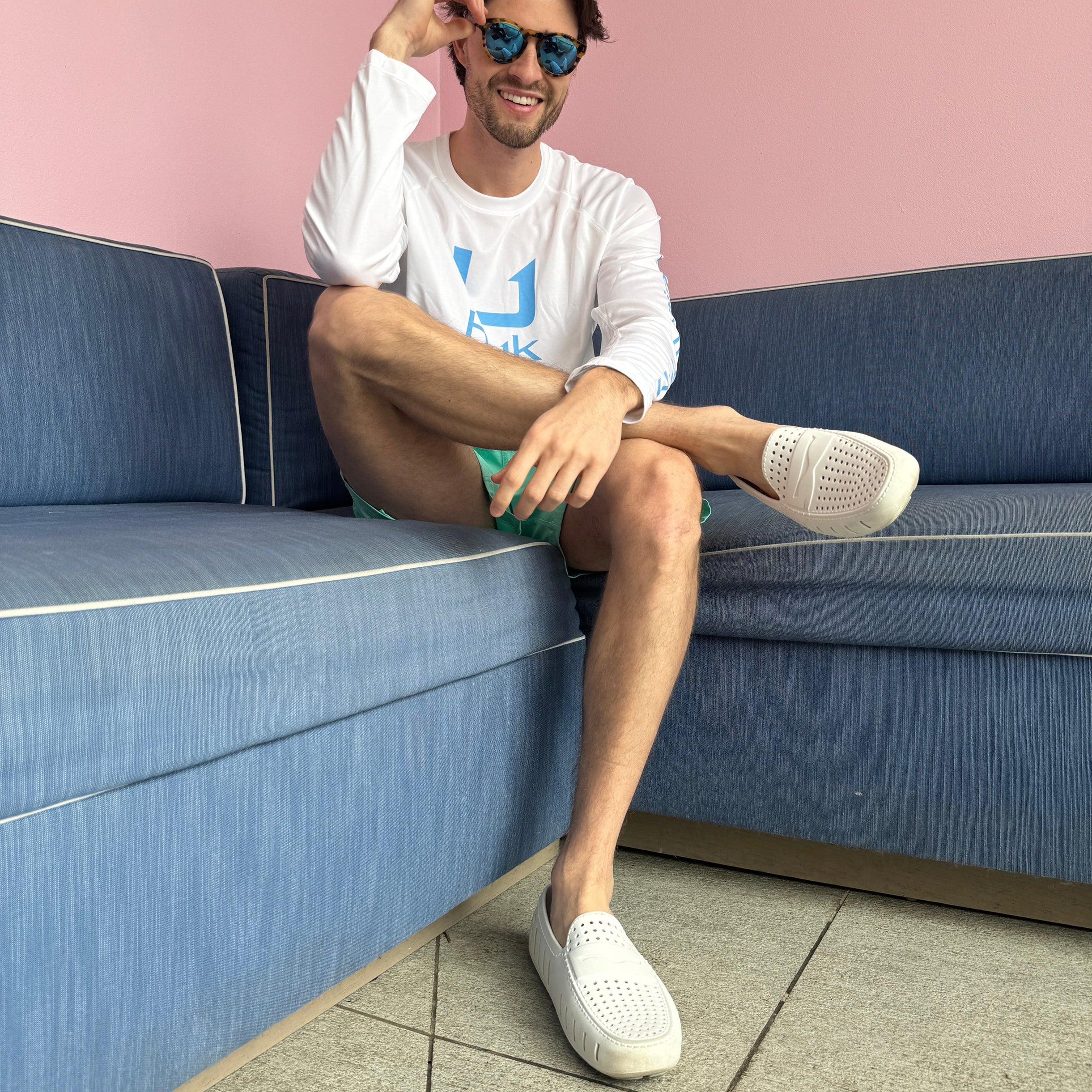 BRIGHT WHITE/HARBOR MIST GRAY COUNTRY CLUB 2.0