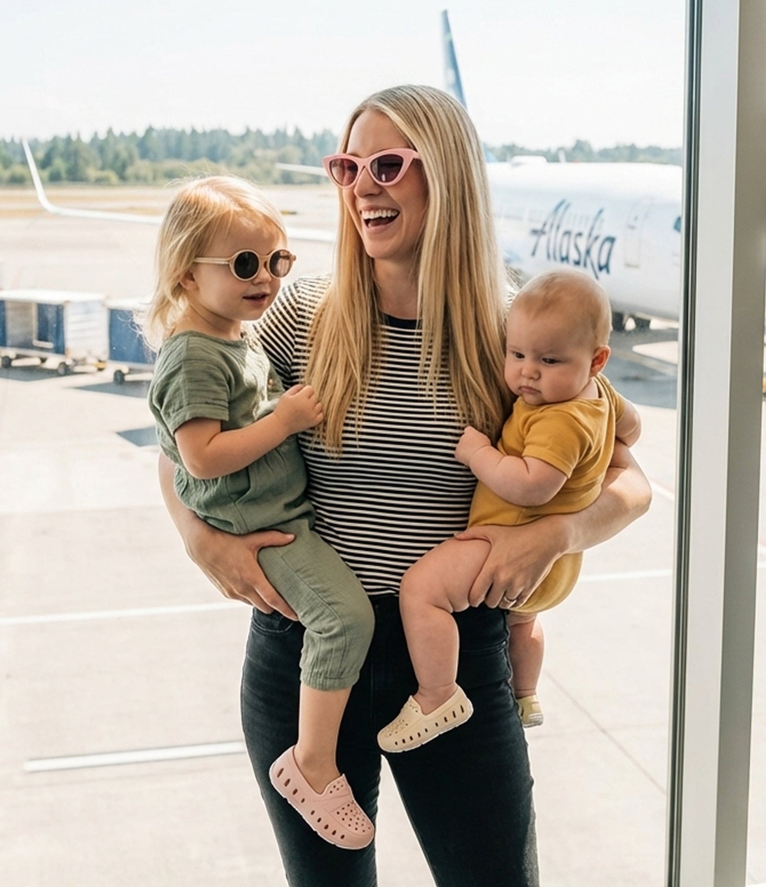 Best Shoes for Family Travel (Parent Guide)