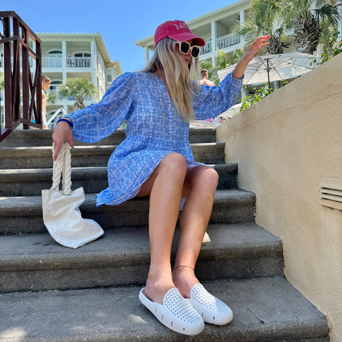 BRIGHT WHITE/HARBOR MIST GRAY SUNSET SLIDE - WOMENS