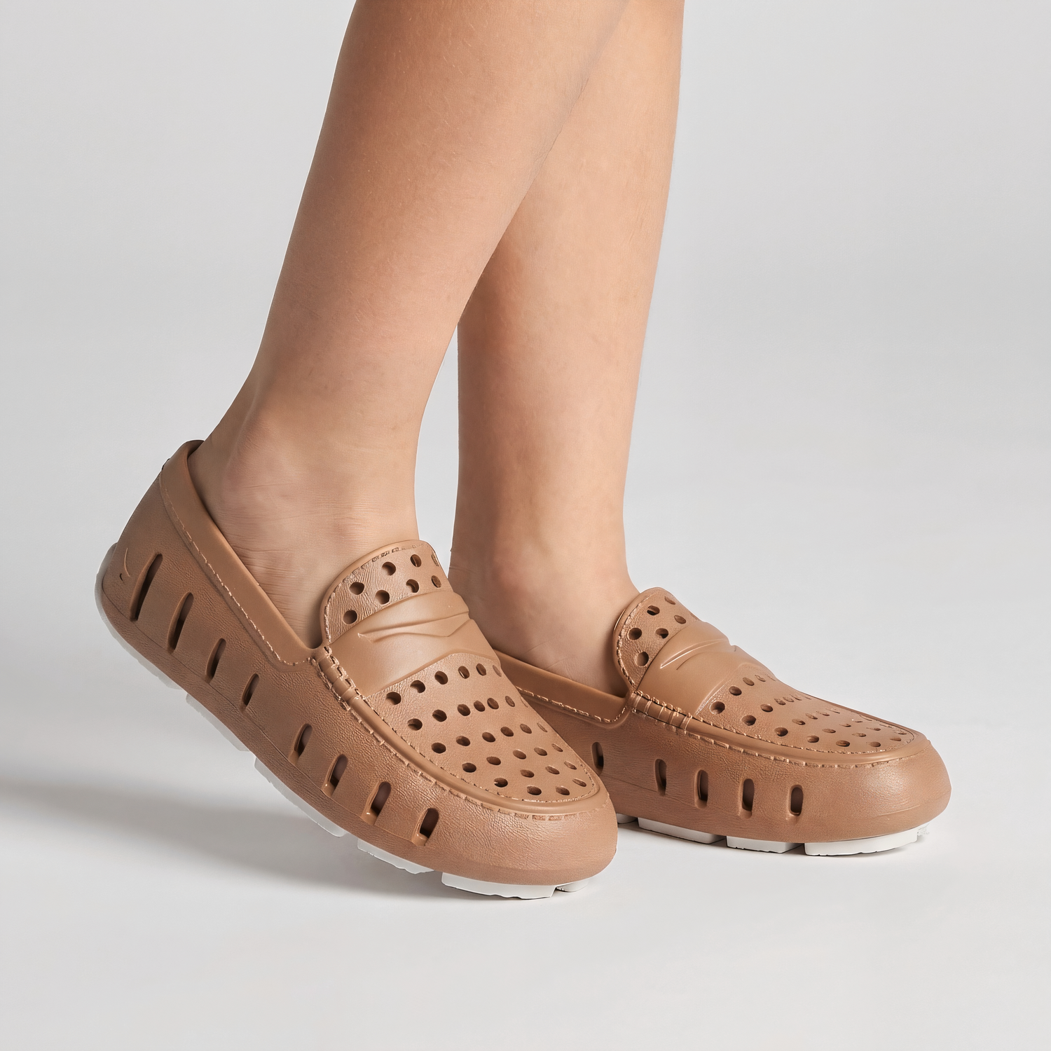 TAN/BRIGHT WHITE PRODIGY