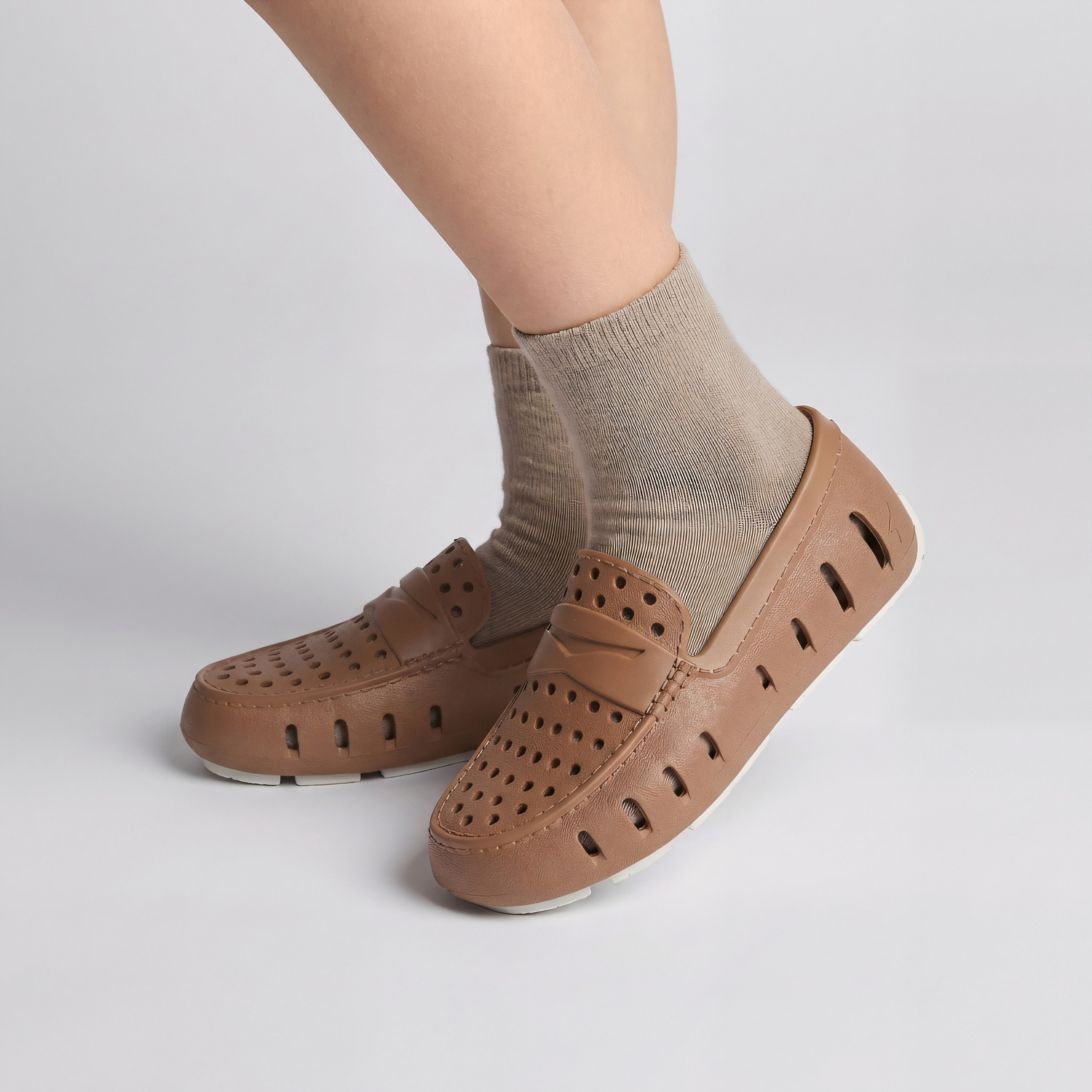 TAN/BRIGHT WHITE PRODIGY